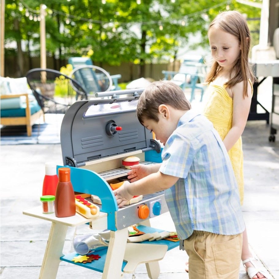 Wooden Deluxe Barbecue Grill, Smoker and Pizza Oven Playset, Ages 3+ W0H0 - product image 3