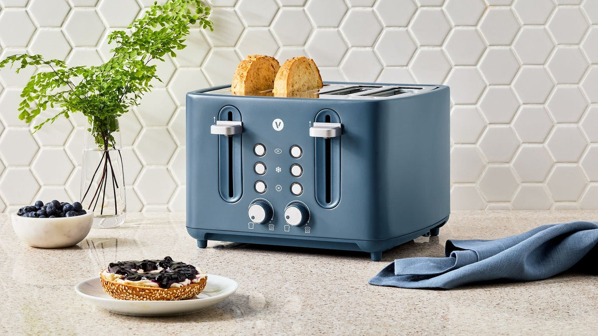 4-Slice Toaster with Extra-Wide Slots, Bluefin W6Z5 - product image 5